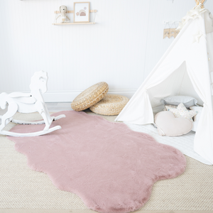 Pelt Shape Faux Rabbit Fur Rug | 4x6ft