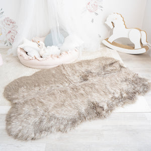 Pelt Shape Faux Fur Rug | 4x6ft 5x7ft