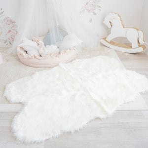 Pelt Shape Faux Fur Rug | 4x6ft 5x7ft