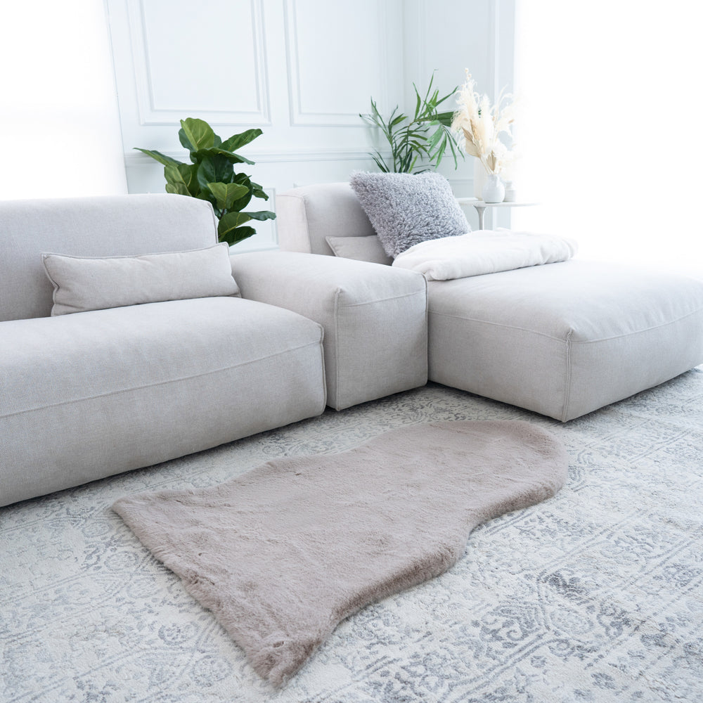 Pelt Shape Faux Rabbit Fur Rug | 29x42"